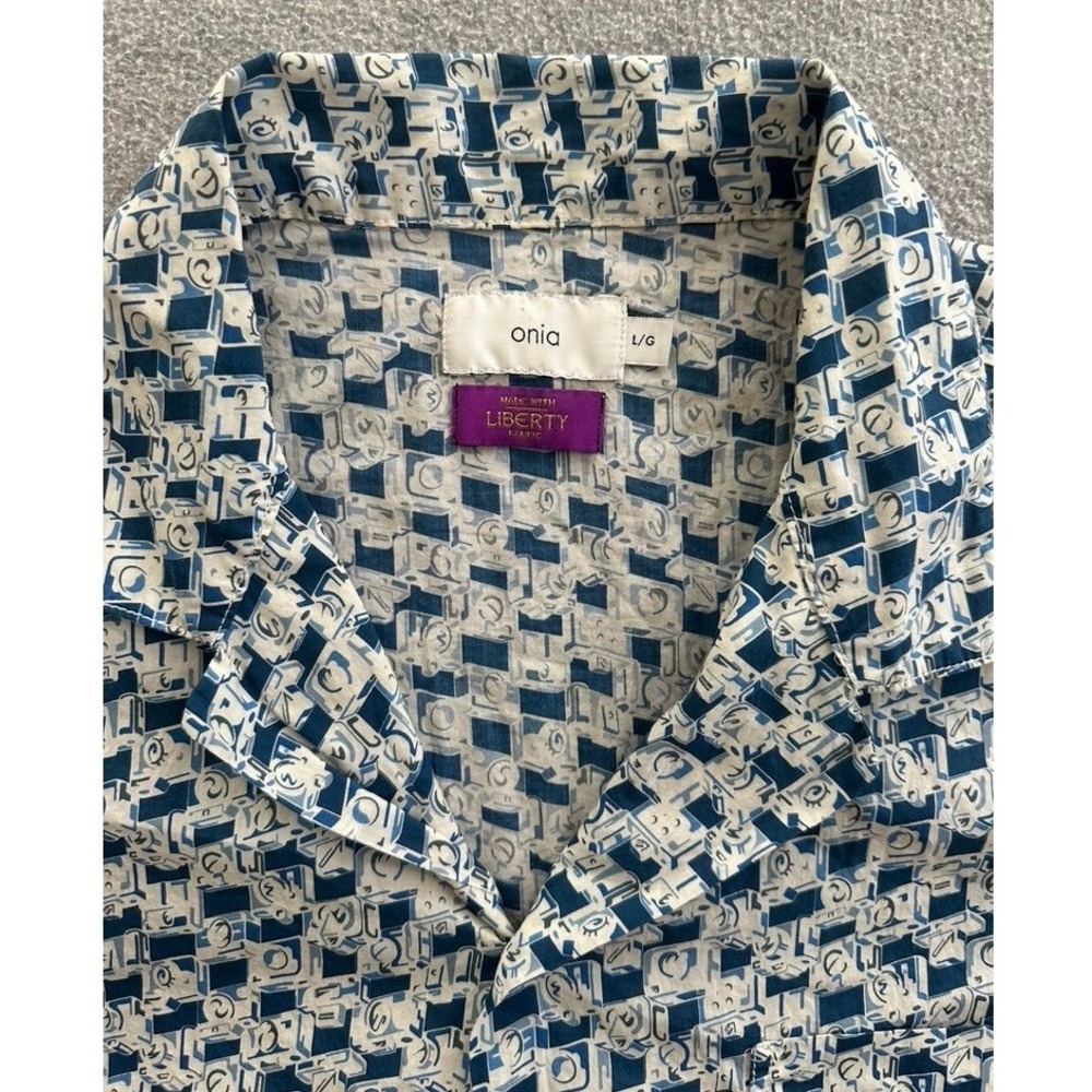 Onia Liberty Fabric Mens Large Camp Shirt Blue White Abstract Geometric Camera L